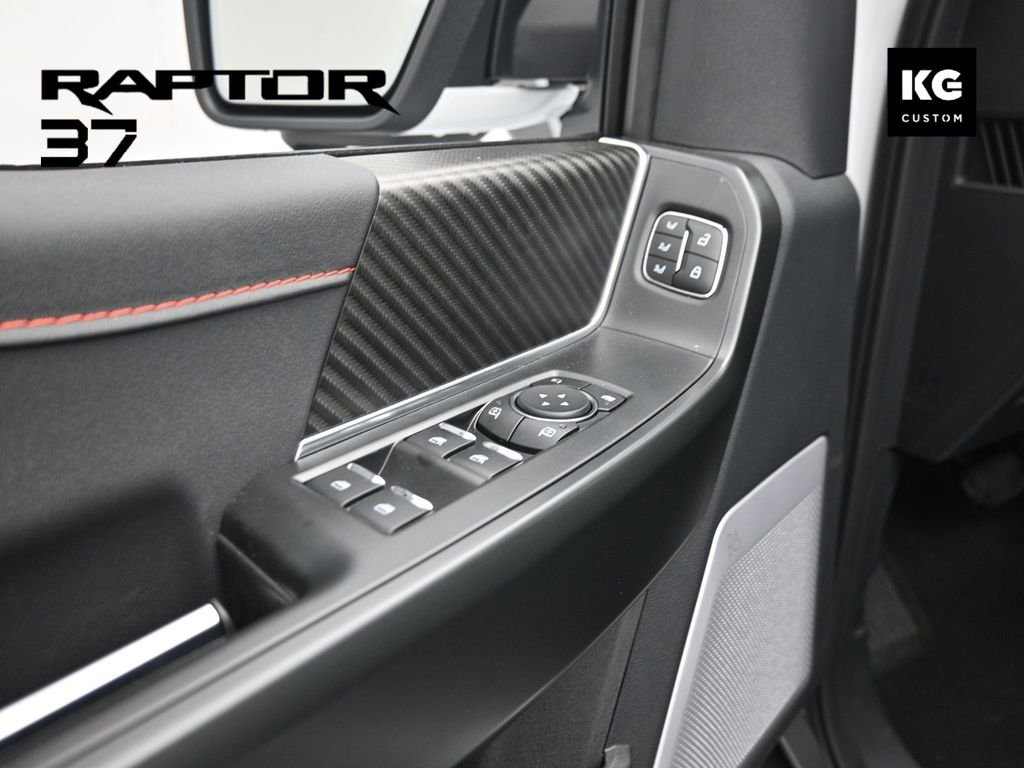 Used 2025 White Ford Raptor image 9