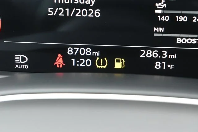 Used 2024  Audi 4.0T Prestige image 27