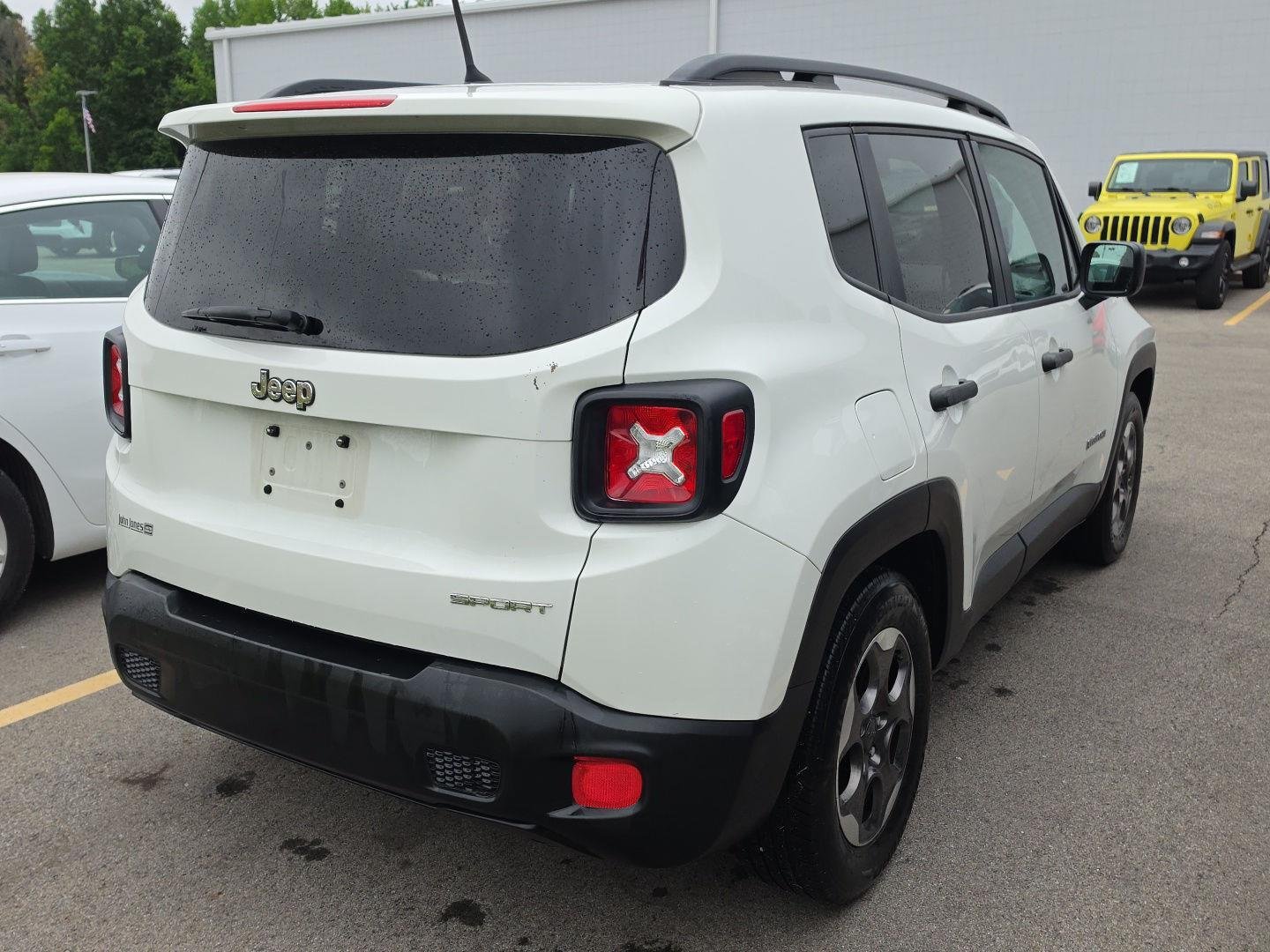 Used 2017 WHITE JEEP WAGON 4 DOOR image 3