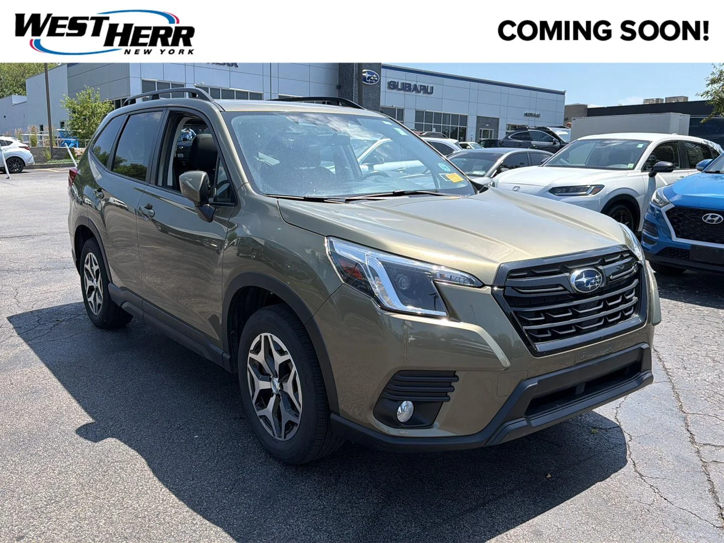 Used 2023 Autumn Green Metallic Subaru Premium image 1