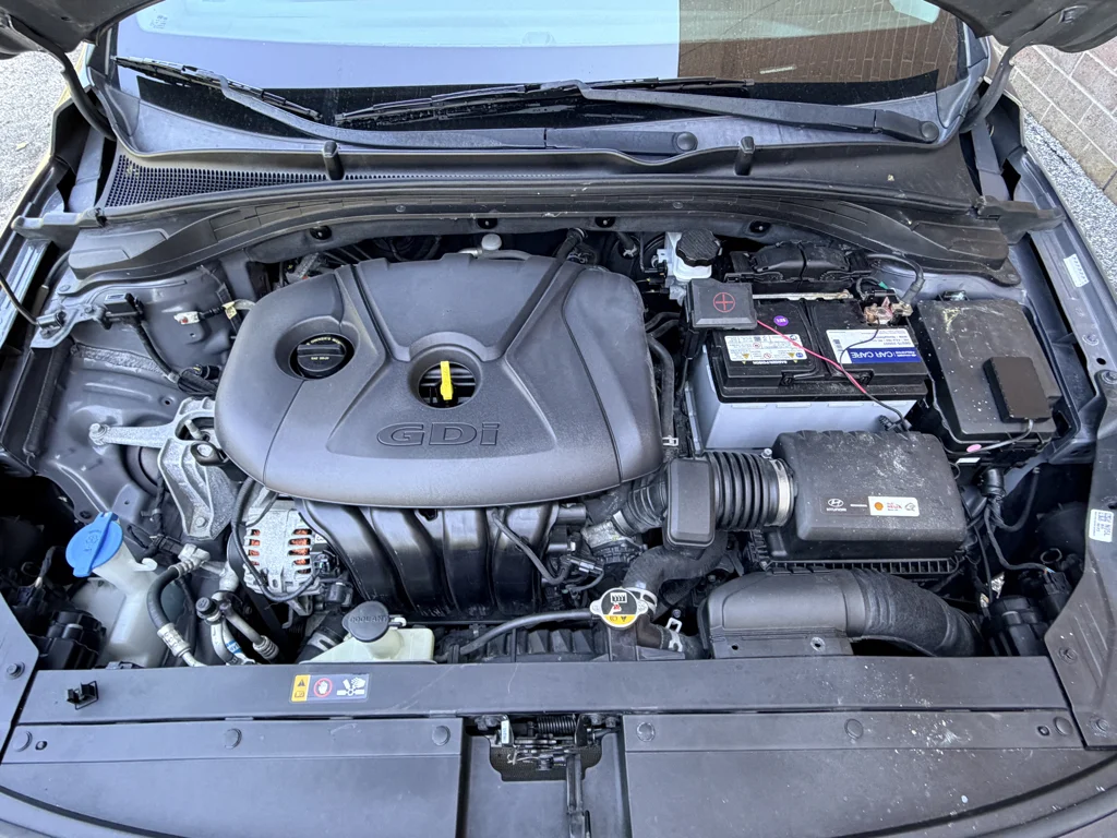 Used 2018 Summit Gray Hyundai Base image 33