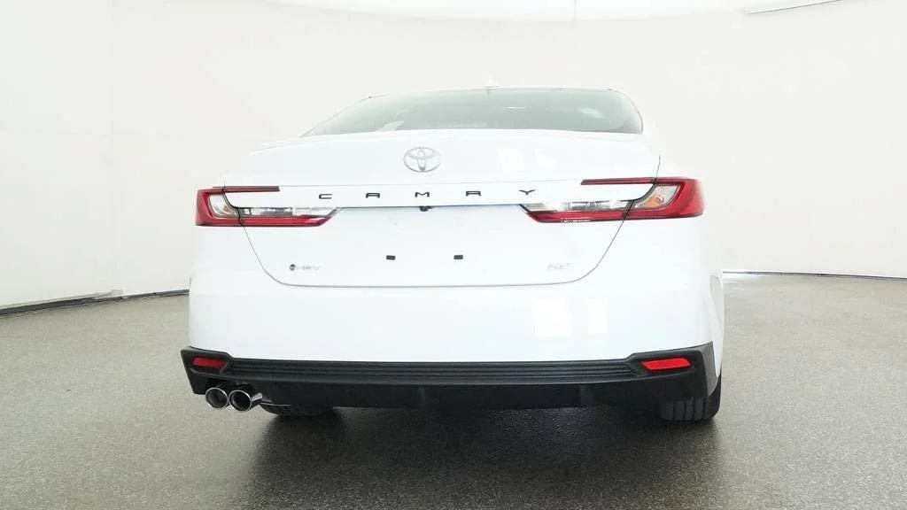 Used 2026 Ice Cap Toyota SE image 23