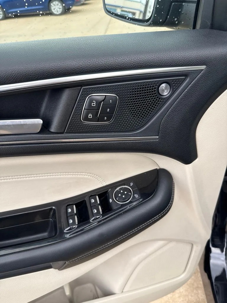 Used 2020 Black Ford Titanium image 4