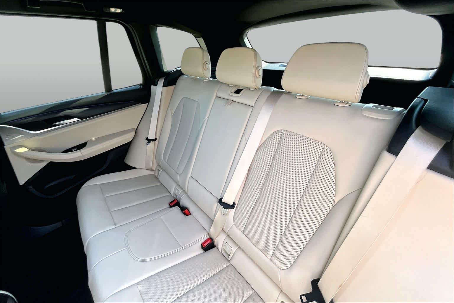 Used 2022 Brooklyn Grey Metallic BMW sDrive30i image 21