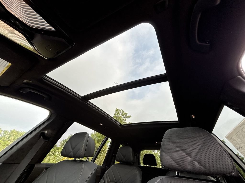 New 2027 Dravit Grey Metallic BMW xDrive40i image 16