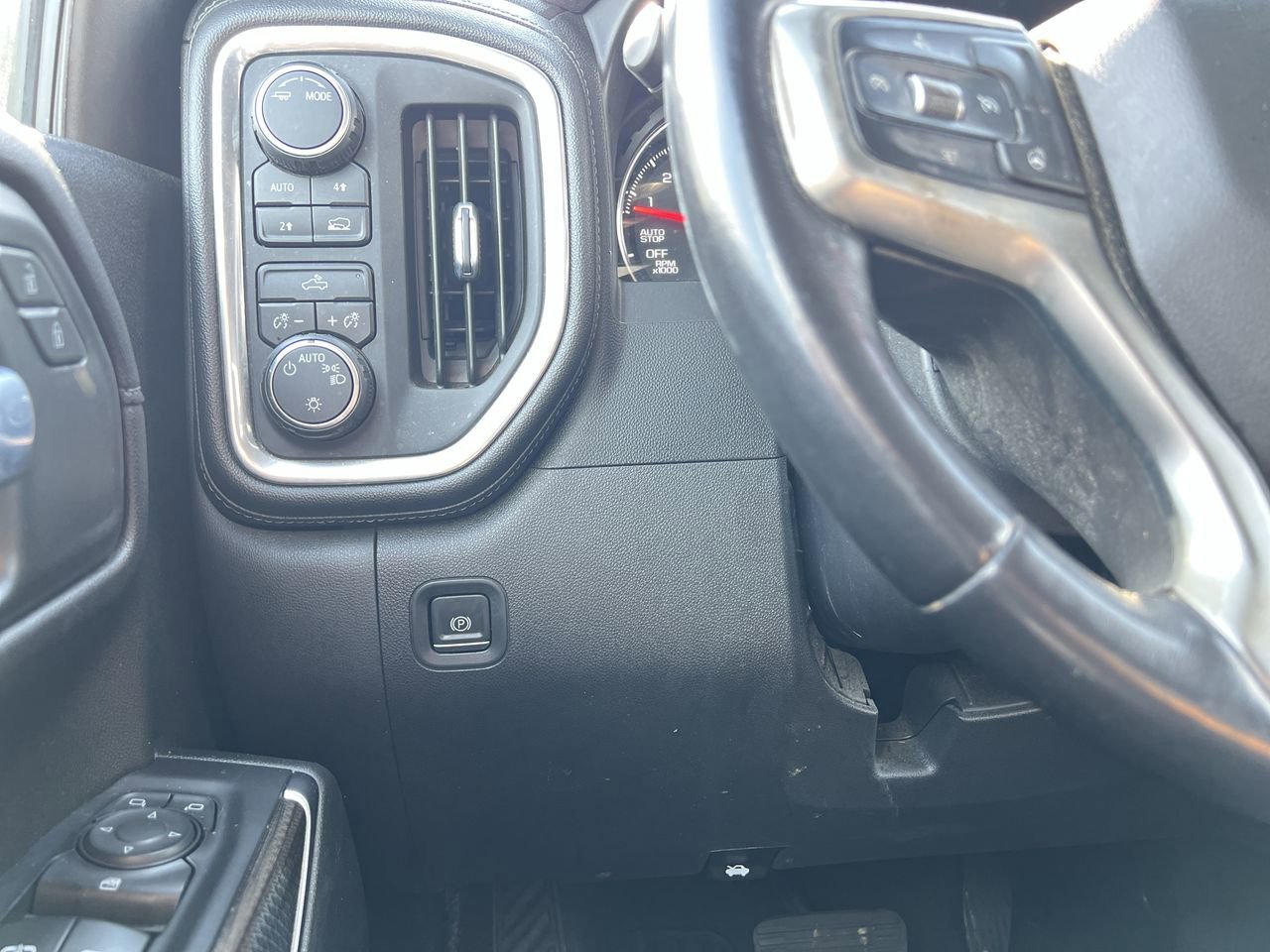 Used 2021 RED HOT Chevrolet LT image 18