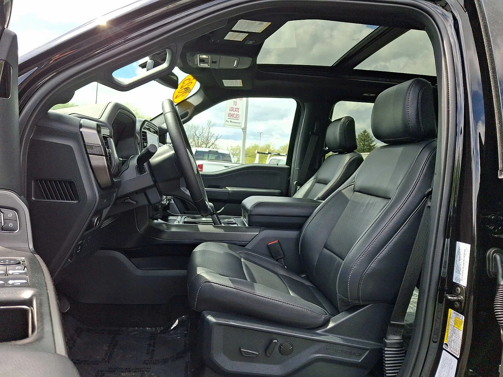Used 2025 Agate Black Ford LARIAT image 13