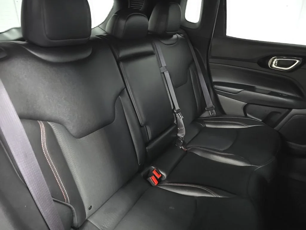 Used 2024 White Jeep Trailhawk image 18