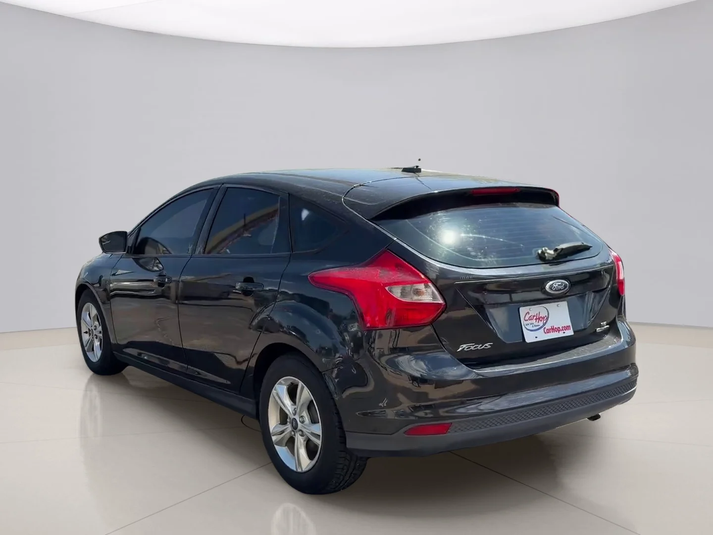 Used 2013 Black Ford SE HATCH image 3