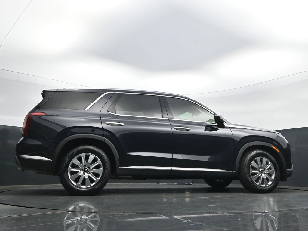 Used 2024 Moonlight Cloud Hyundai SEL 7P image 41