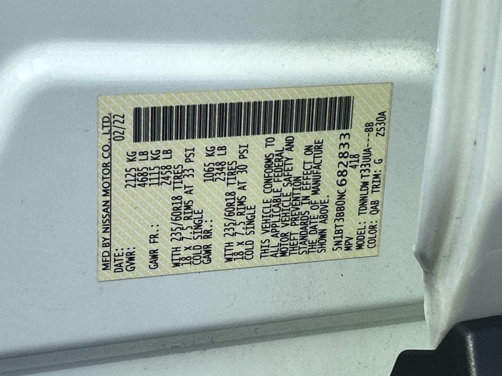 Used 2022 White Nissan SV image 11