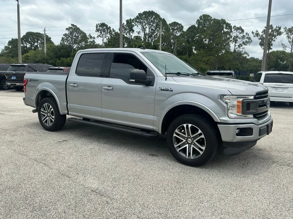 Used 2020 Silver Ford XLT image 17