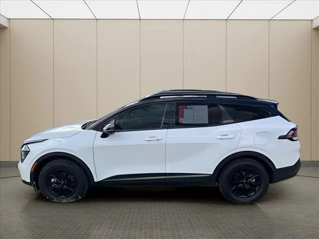 Used 2024 White Kia X-Pro Prestige image 23