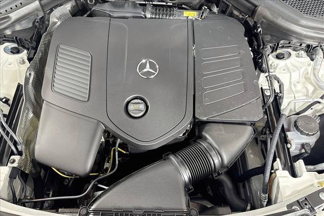 New 2026 Polar White Mercedes-Benz GLC 300 image 58
