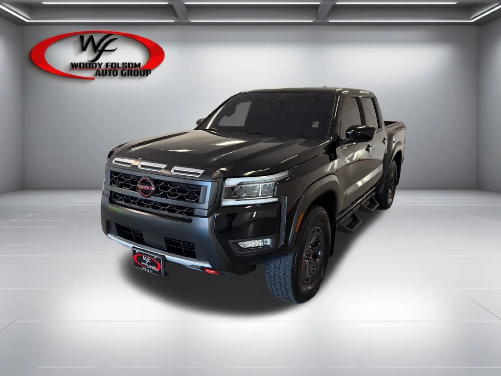 Used 2025 Black Nissan PRO-4X image 3