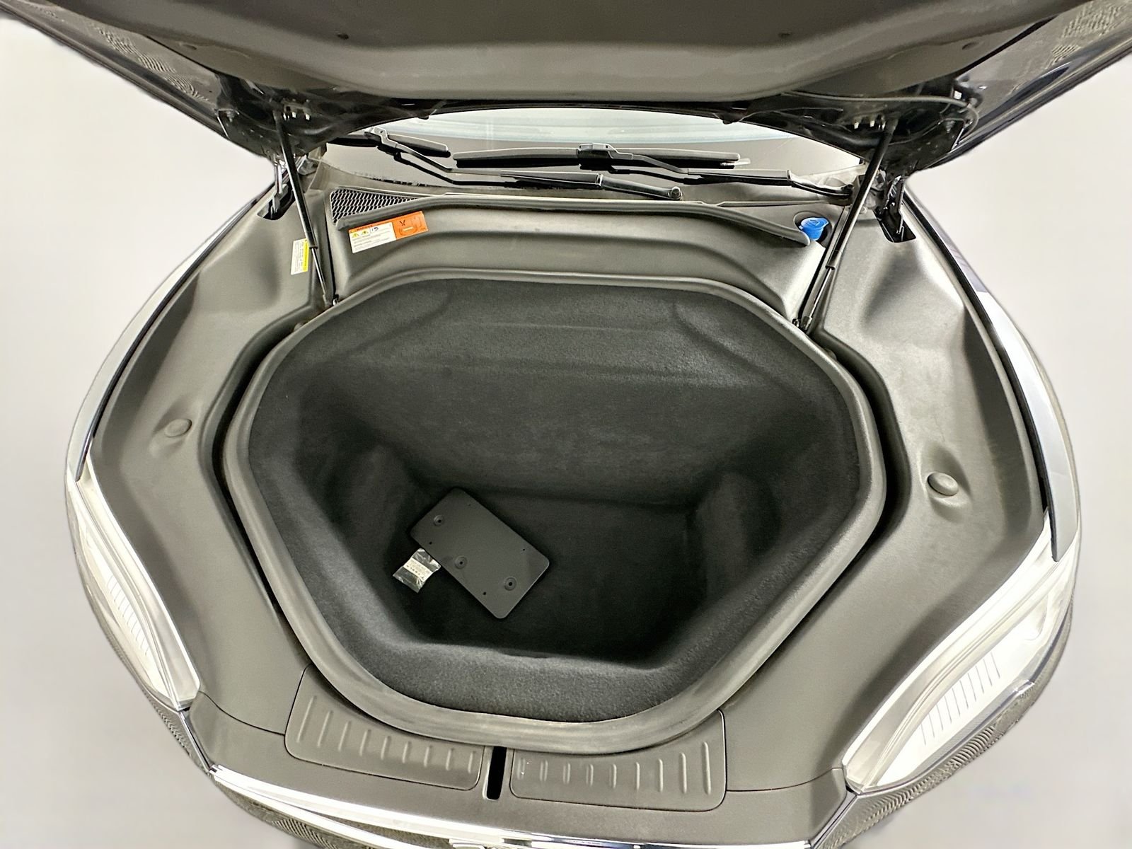 Used 2016 Black Tesla 75D image 31