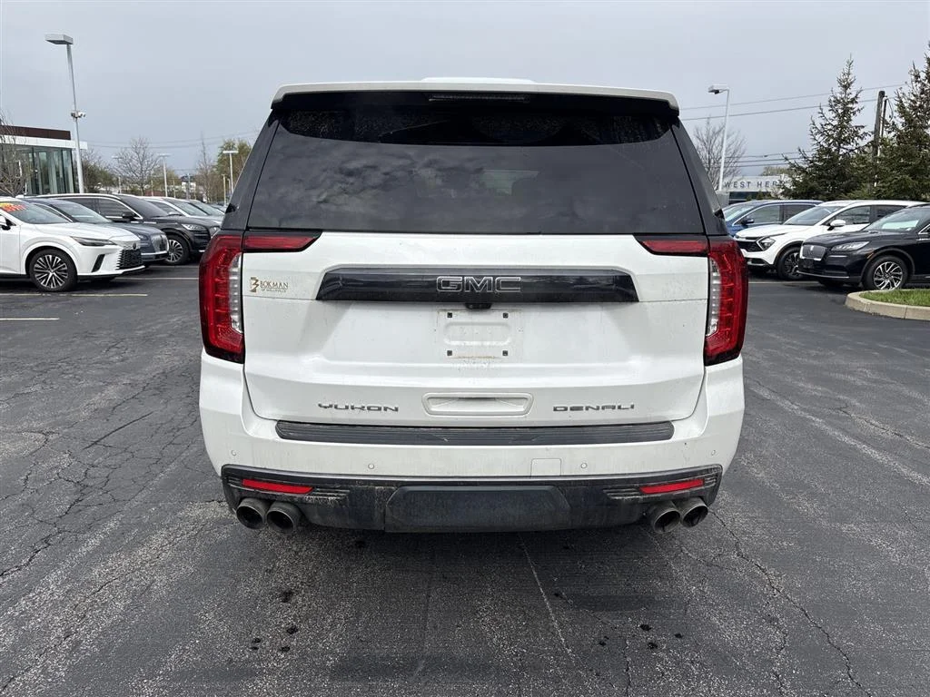 Used 2023 White Frost Tricoat GMC Denali Ultimate image 6