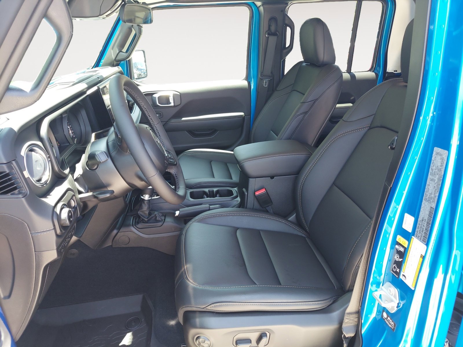 New 2026 Hydro Blue Pearlcoat Jeep Texas Trail image 22