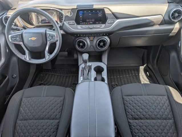 Used 2021 Summit White Chevrolet LT image 5