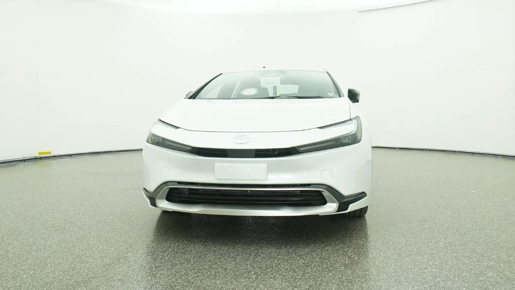 New 2026 Wind Chill Pearl Toyota XSE image 21