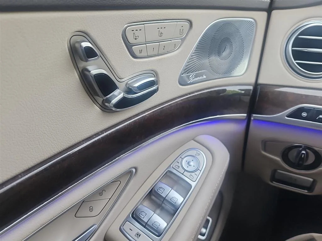 Used 2020 DIAMOND SILVER METALLIC MERCEDES-BENZ-CAR  image 14