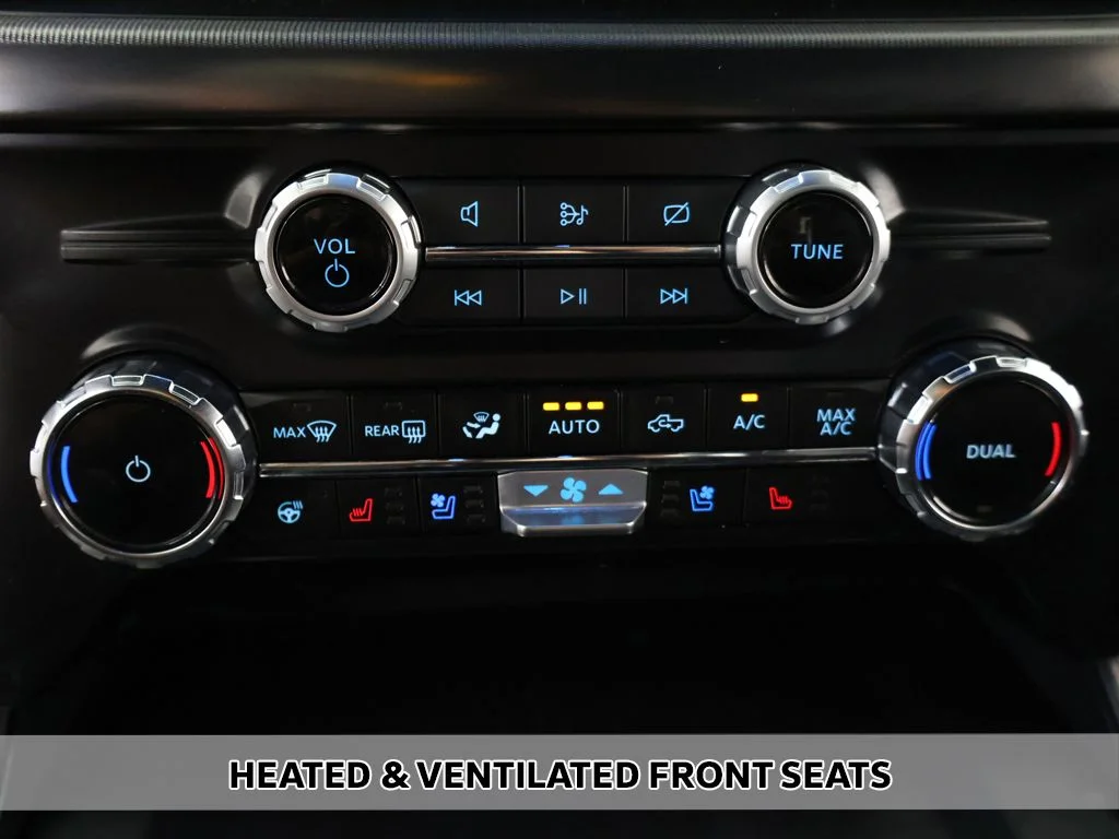 Used 2024 Agate Black Metallic Ford Lariat image 9