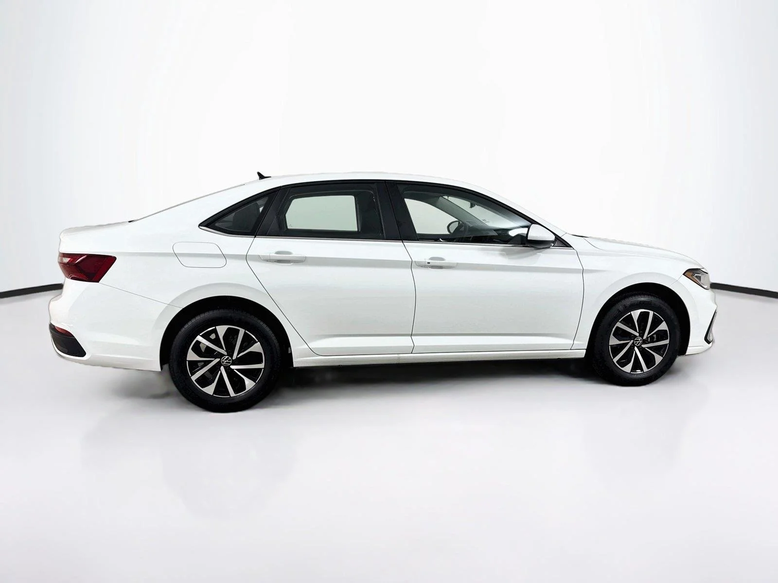 New 2027 Pure White Volkswagen S image 8
