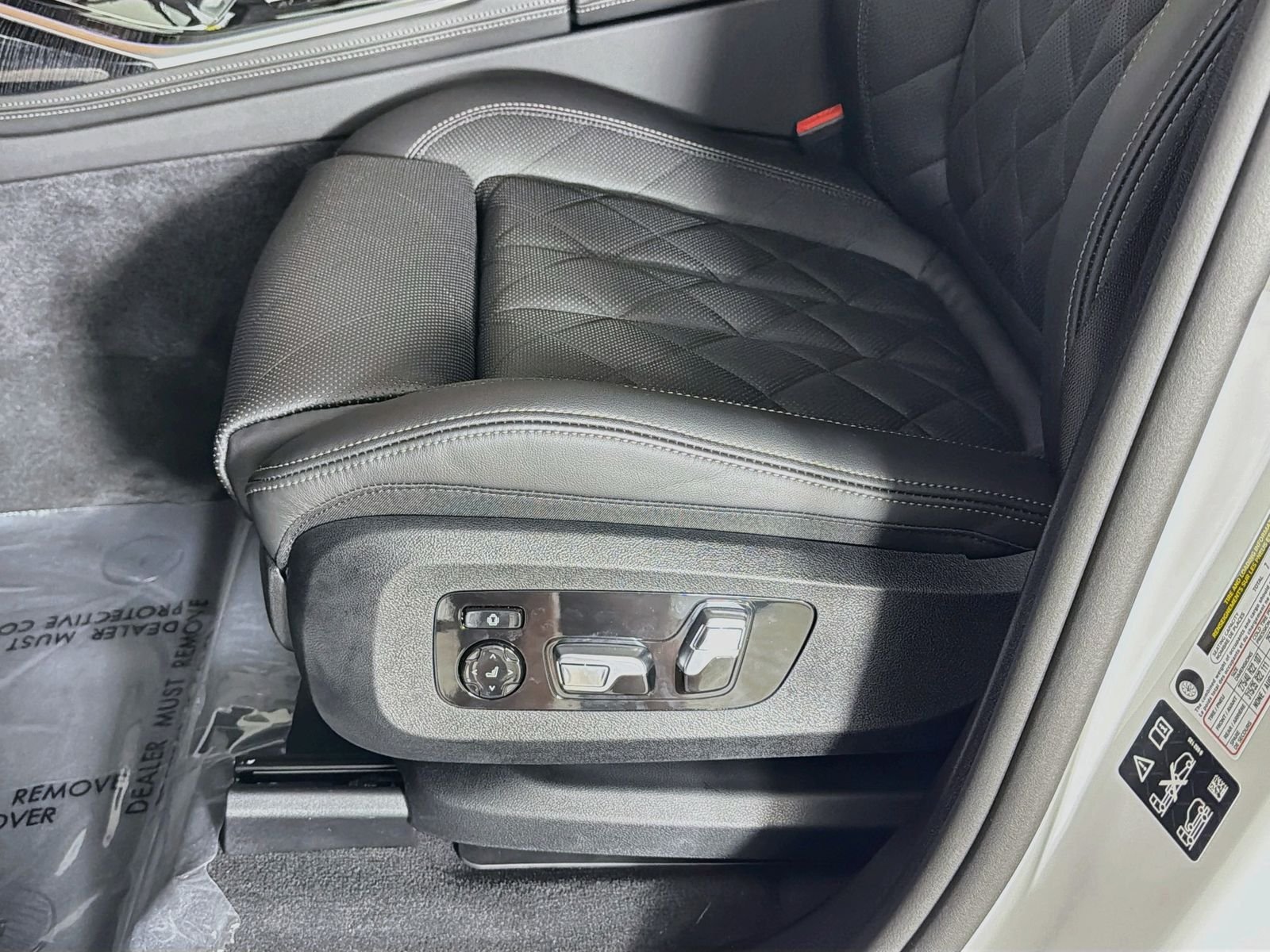 New 2027 Mineral White Metallic BMW xDrive40i image 20