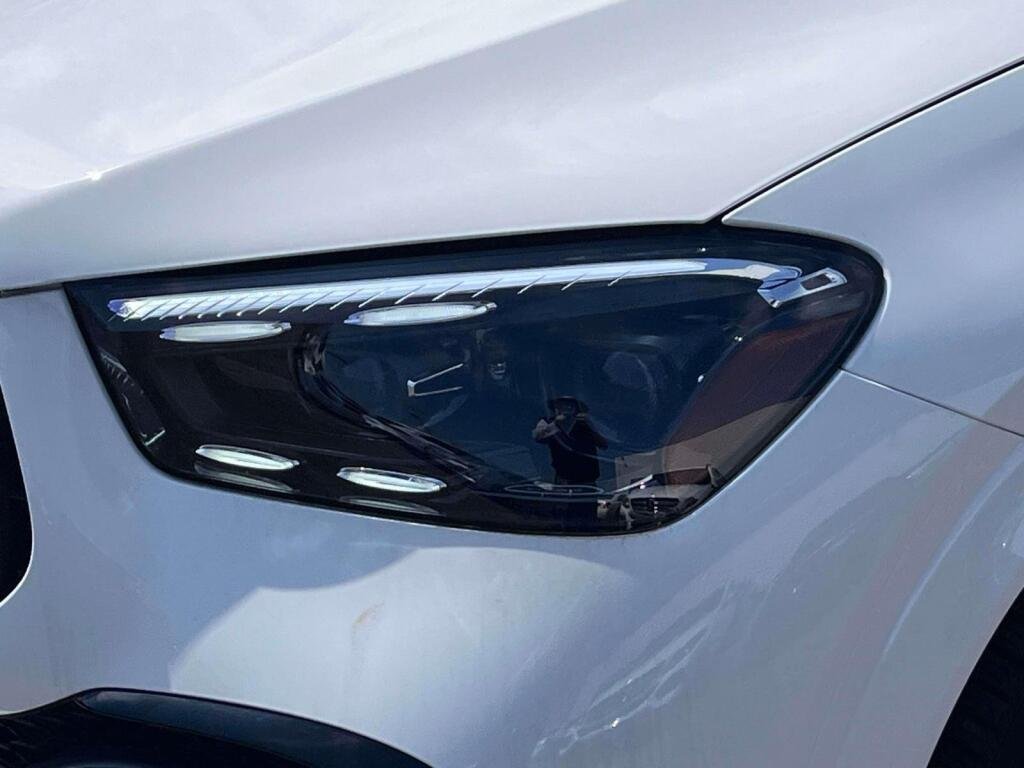 New 2026 Polar White Mercedes-Benz AMG® GLE 53 image 13