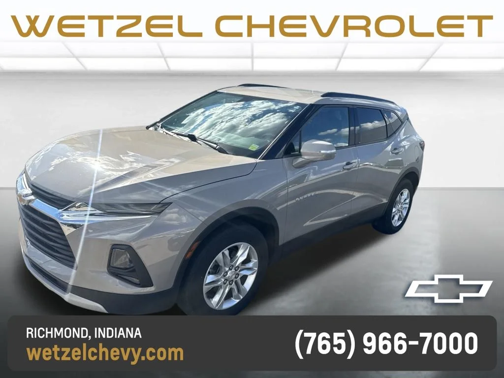 Used 2021 Gray Chevrolet LT image 1