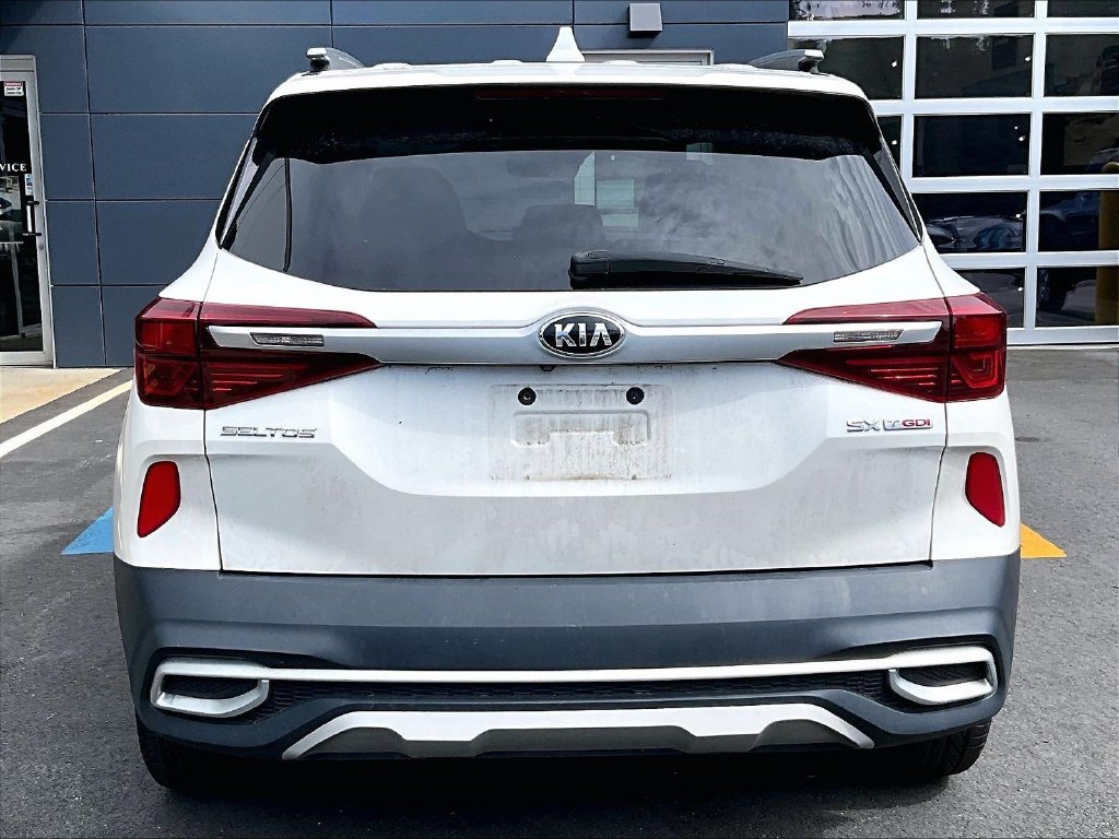 Used 2021 White Kia SX image 5
