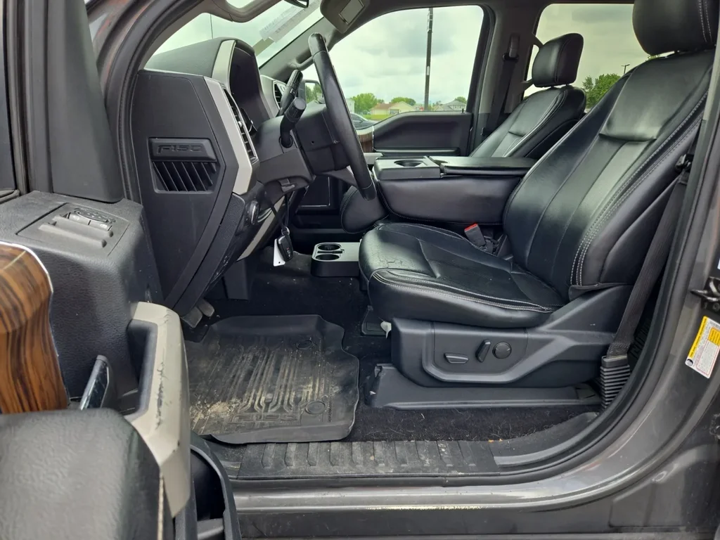 Used 2019 Gray Ford Lariat image 2