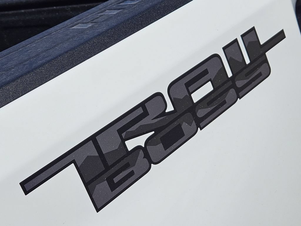 New 2026 Summit White Chevrolet LT image 9