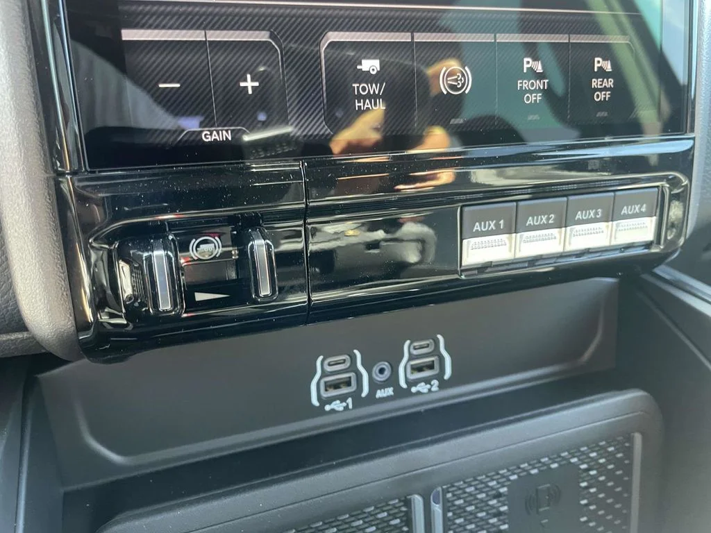 New 2026 Forged Blue Metallic Exterior Paint RAM Laramie image 39