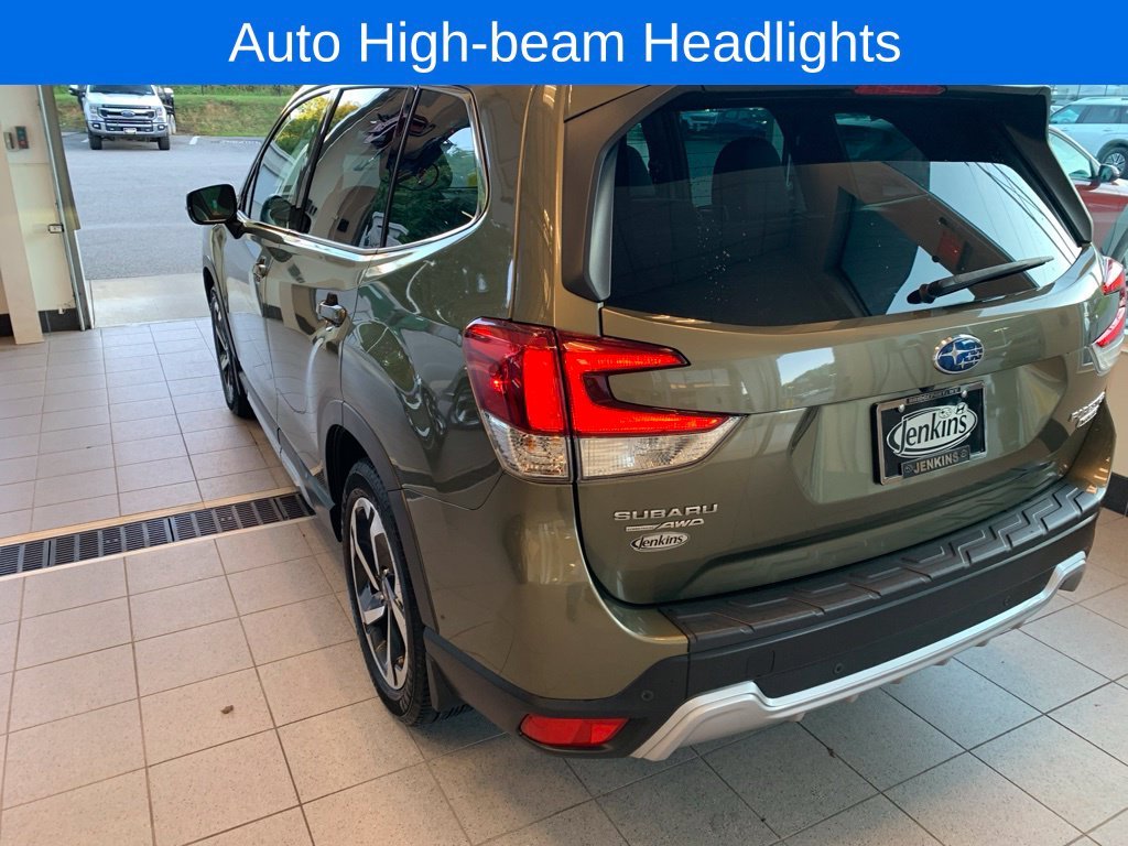 2023 Subaru Forester Touring - Photo 14