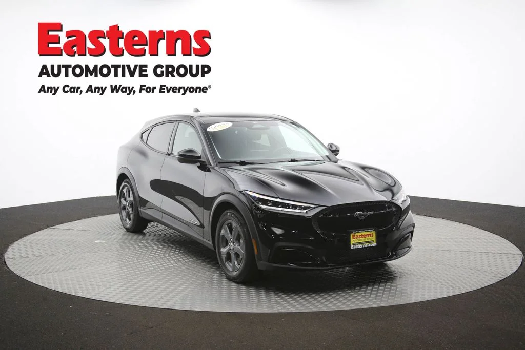 Used 2021 Black Ford Select image 48