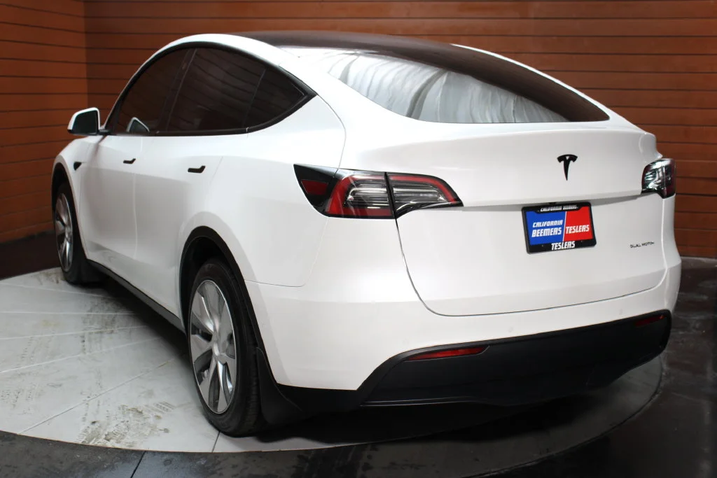 Used 2022 Pearl White Multi-Coat Tesla Long Range image 30