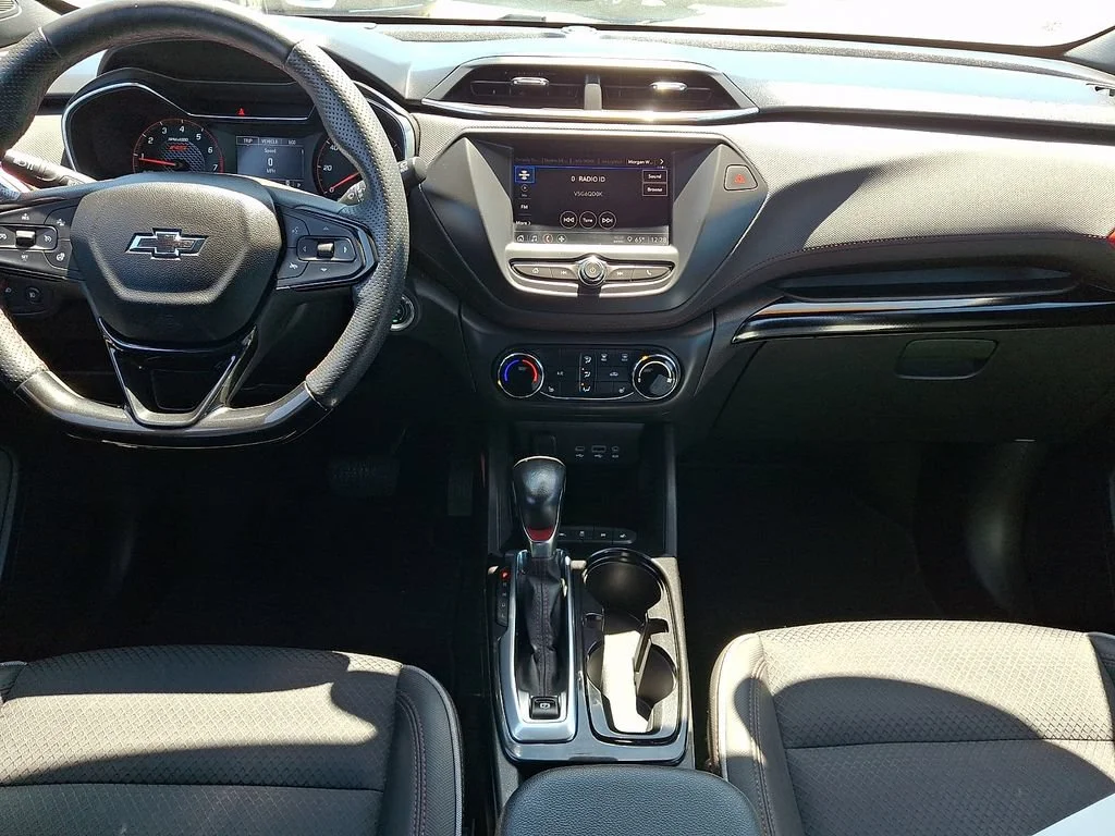 Used 2022 Mosaic Black Metallic Chevrolet RS image 16