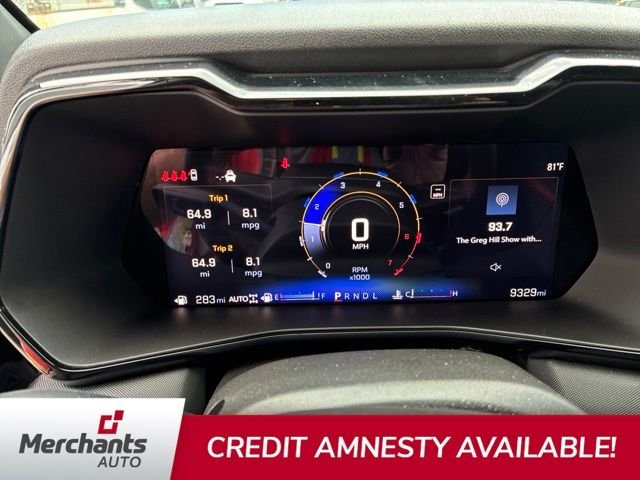Used 2025 White Chevrolet Z71 image 9