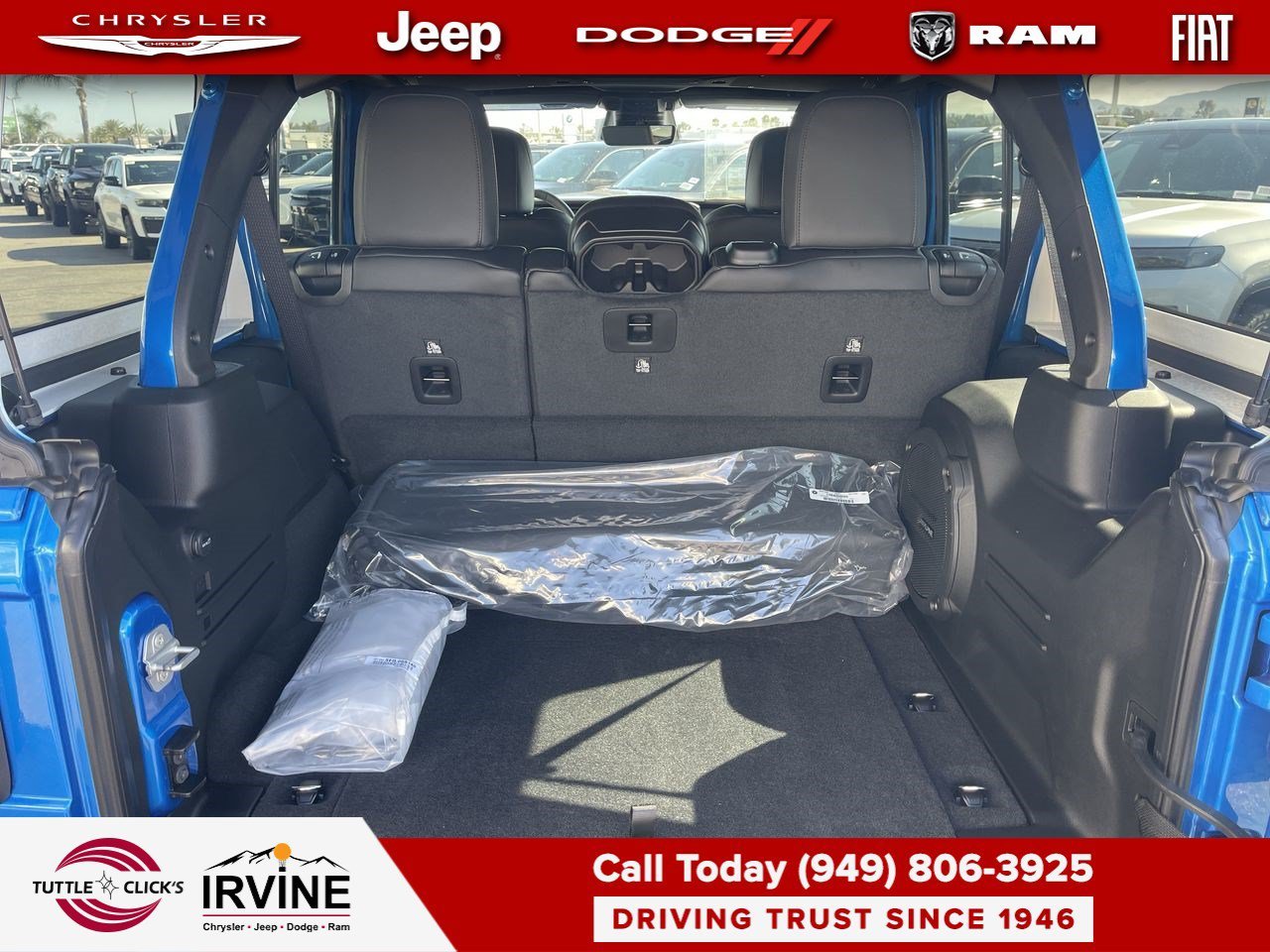 New 2026 Hydro Blue Pearl-Coat Exterior Paint Jeep Rubicon X image 24
