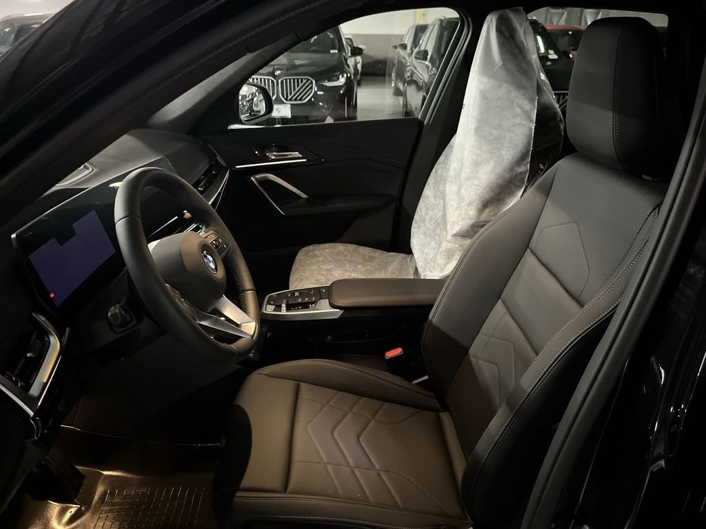 2026 BMW X1 28i - Photo 11