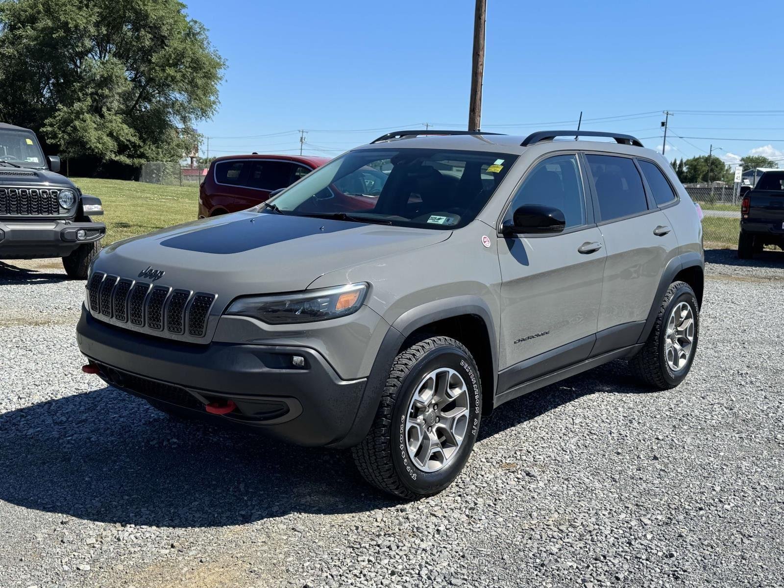 Used 2022 Sting-Gray Clearcoat Jeep Trailhawk image 27