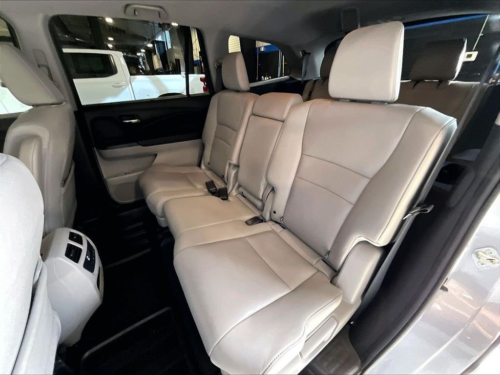 Used 2019 Gray Honda EX-L image 15