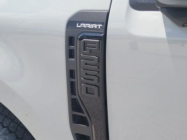 New 2026 Avalanche Ford Lariat image 9