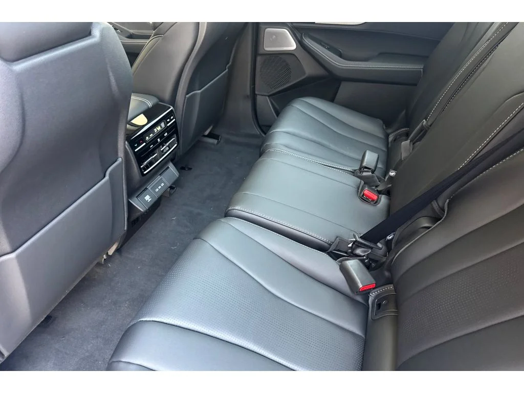 New 2026 Majestic Black Pearl Acura w/Technology Package image 9