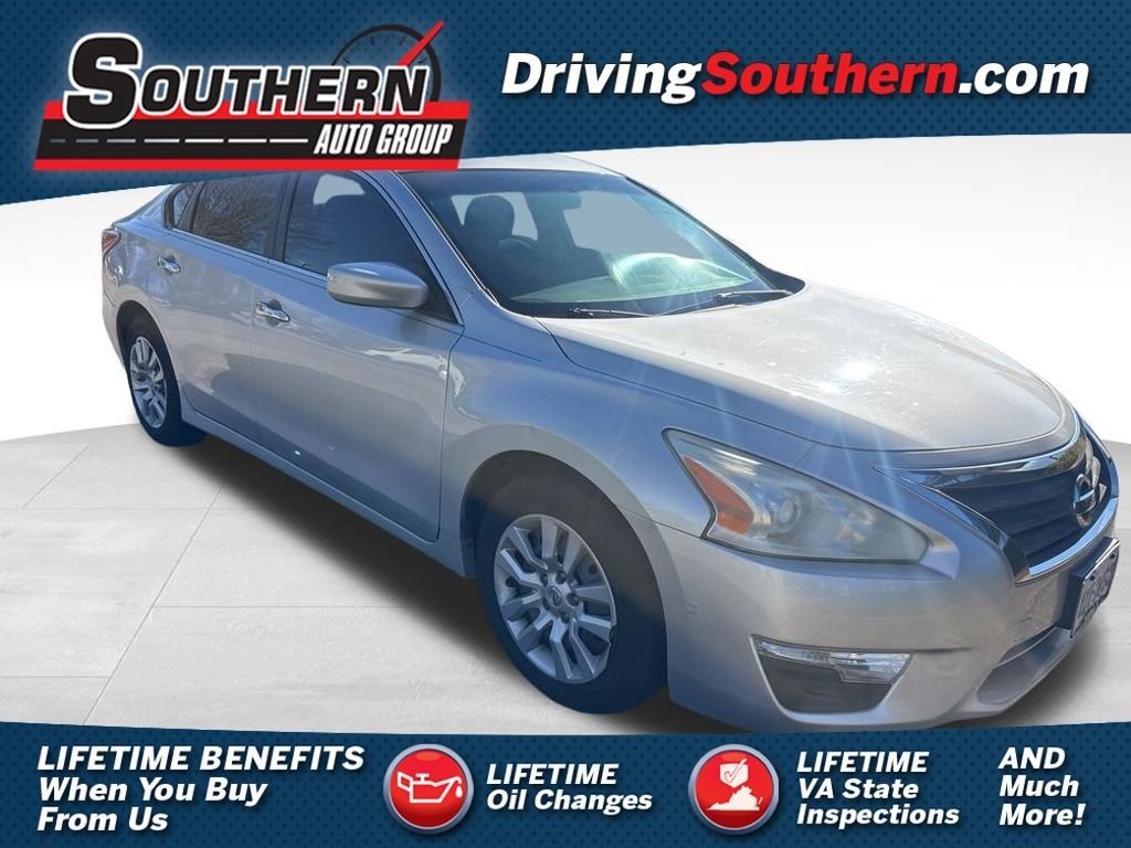 Used 2014 Silver Nissan 2.5 S image 1
