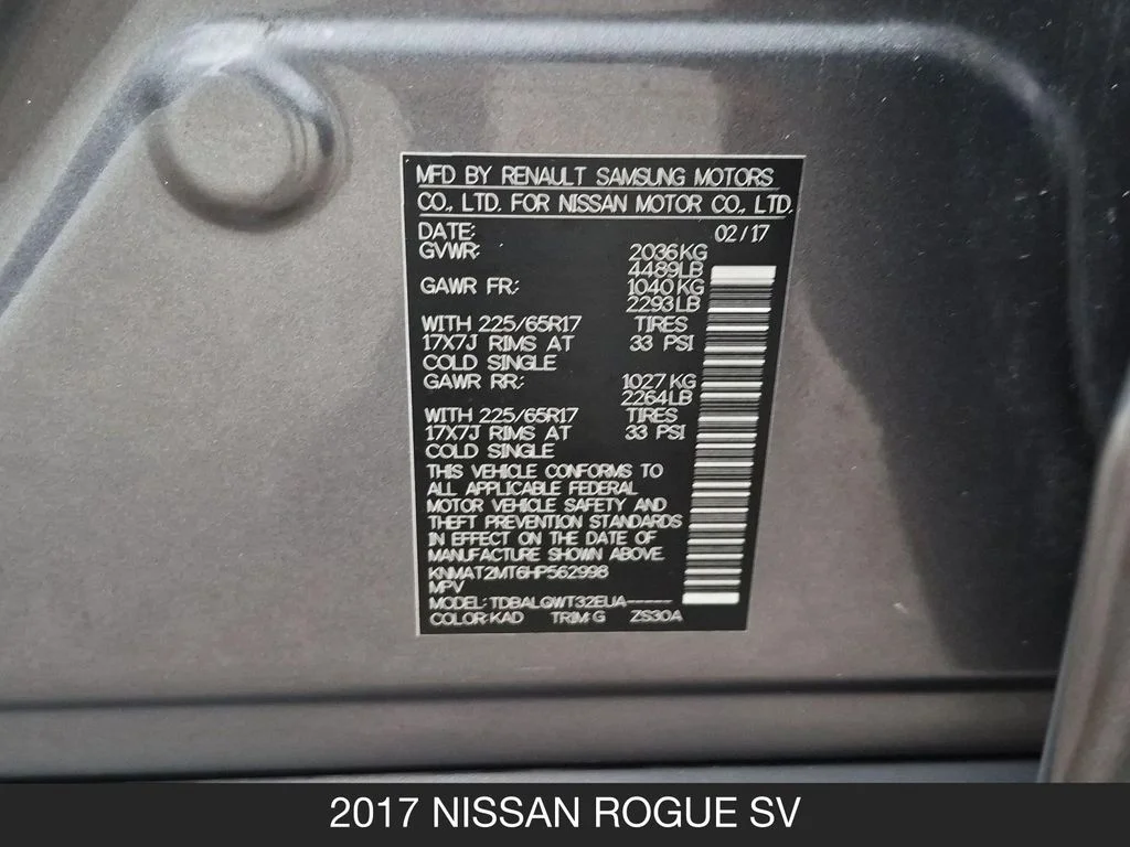 Used 2017 Gray Nissan SV image 24