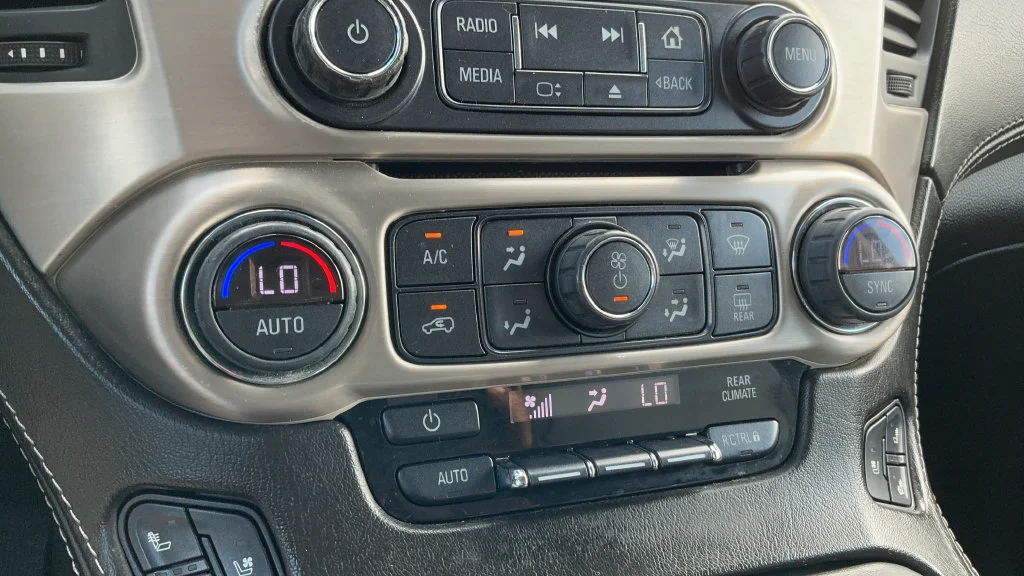 Used 2020 QUICKSILVER METALLIC GMC Denali image 16