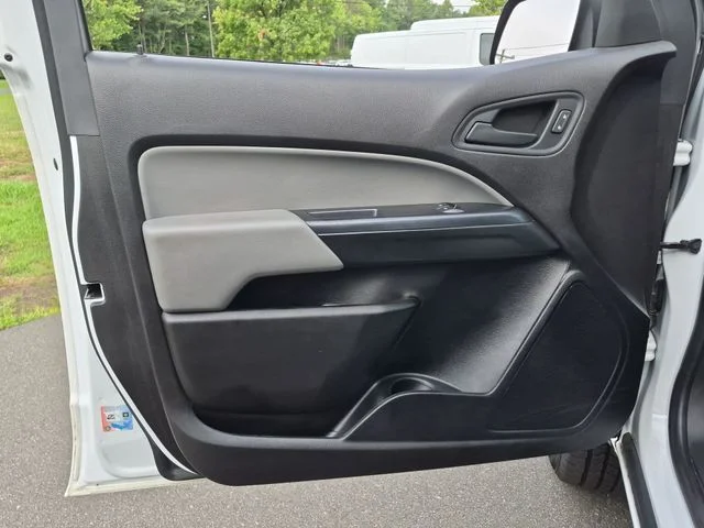 Used 2021 White GMC Elevation Standard image 19