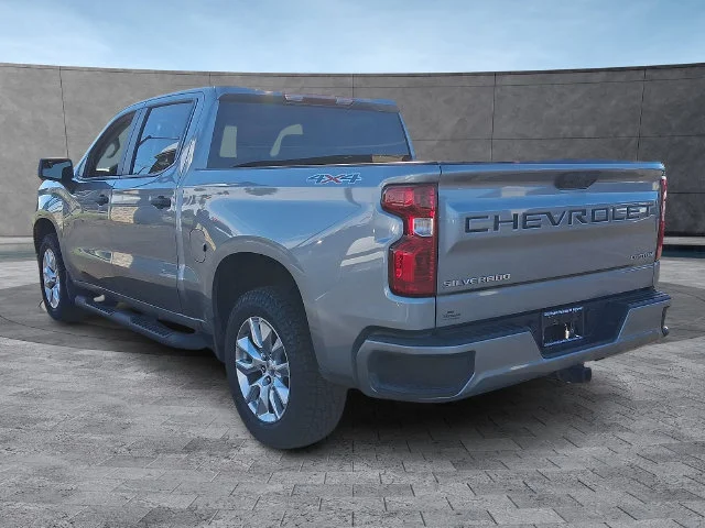Used 2024 Gray Chevrolet Custom image 4